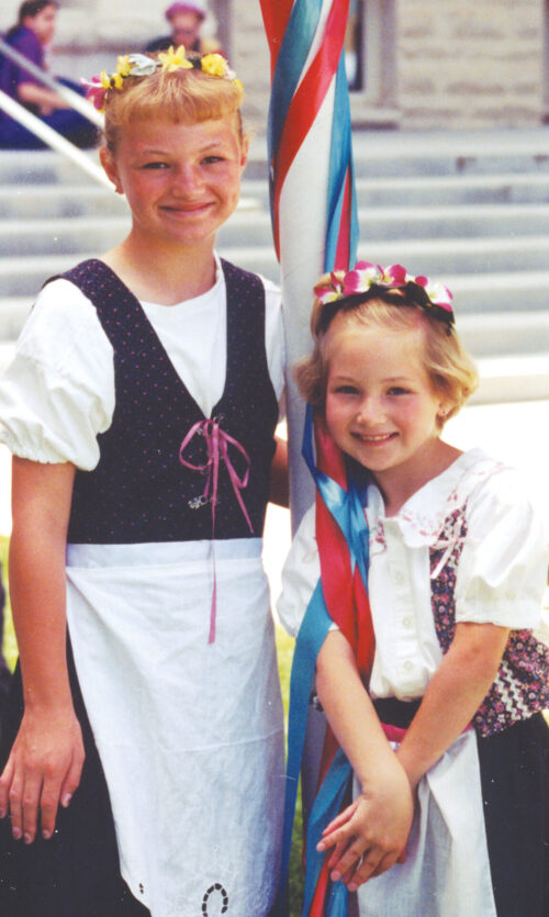 Scand Children Dancers Children Dancing3 2005