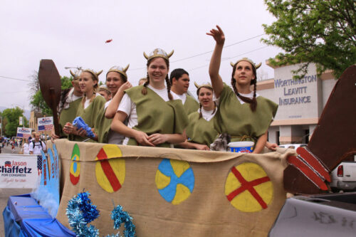 Scand Parade Lady Vikings 2009 Scaled
